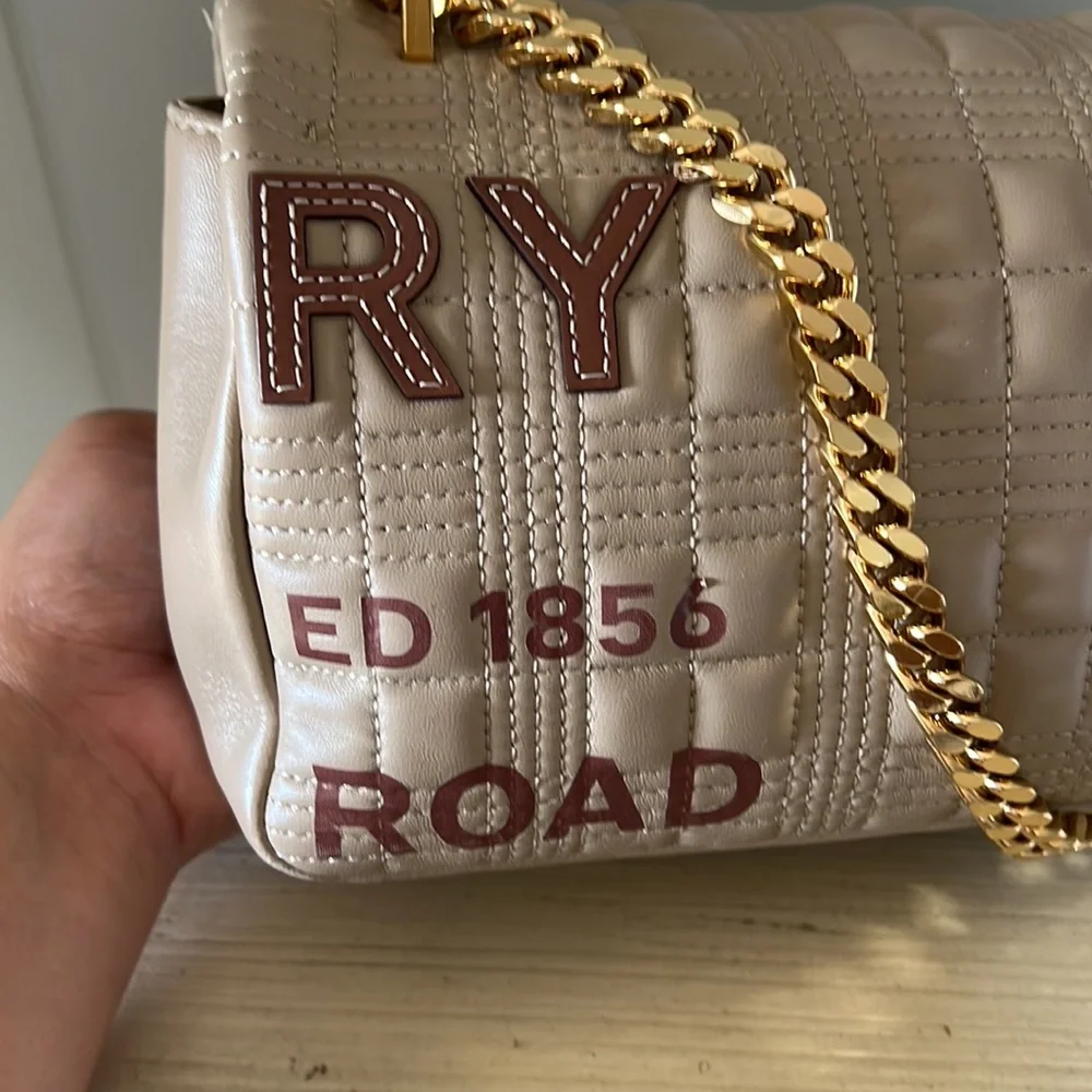 Burberry Lola small quilted lambskin bag - Picture 10 of 12